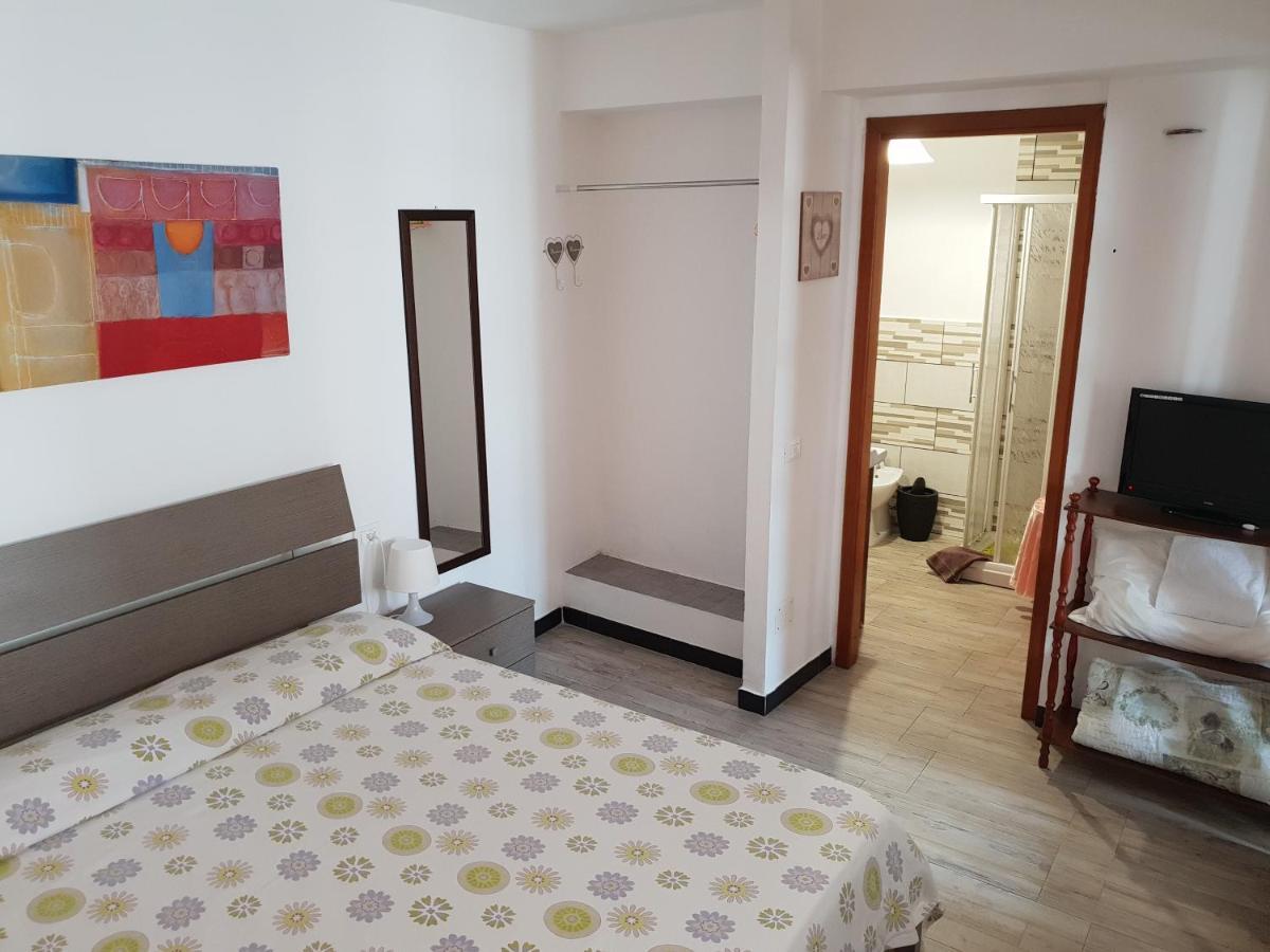 Casa Vacanze L'Agrifoglio Bed and Breakfast Magliolo Εξωτερικό φωτογραφία