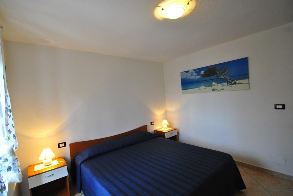 Casa Vacanze L'Agrifoglio Bed and Breakfast Magliolo Δωμάτιο φωτογραφία