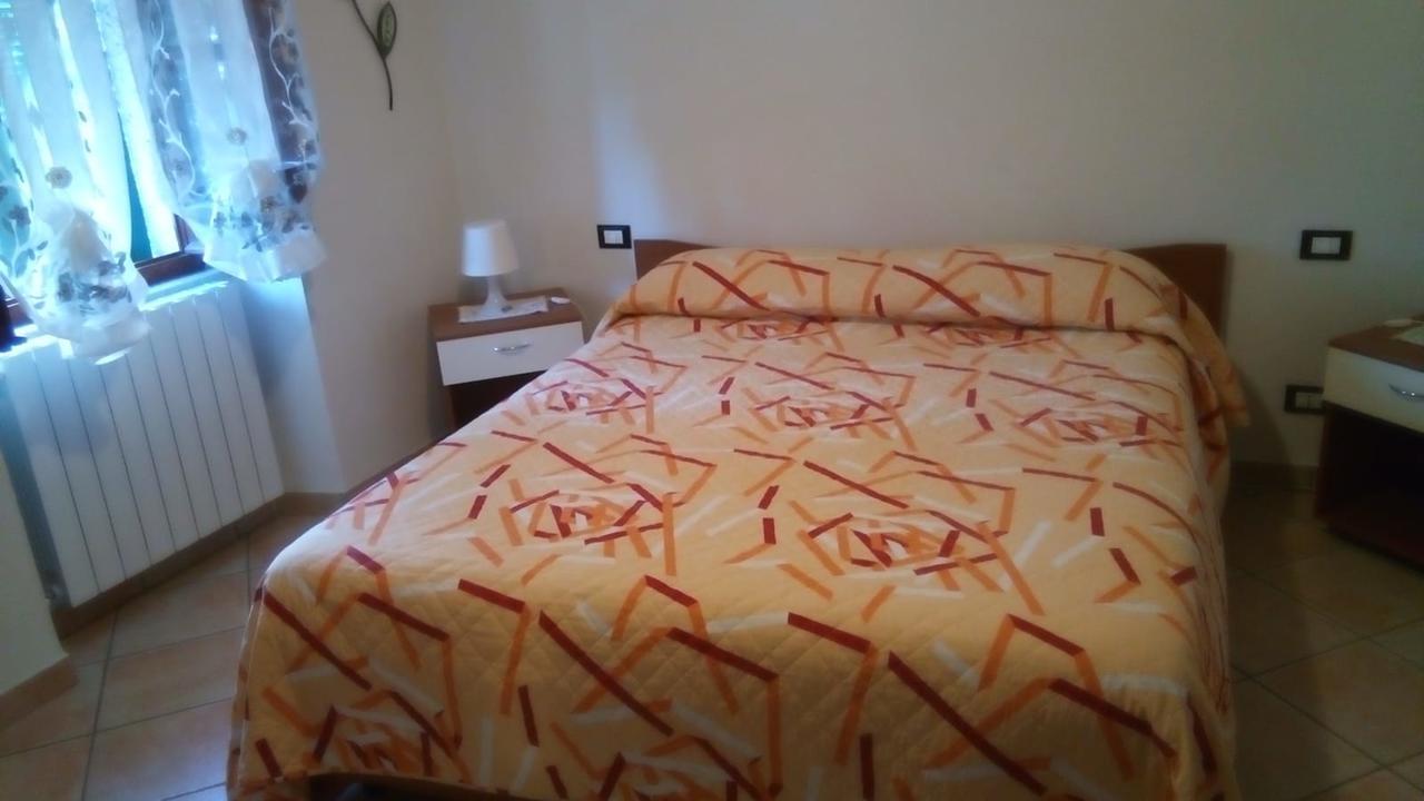 Casa Vacanze L'Agrifoglio Bed and Breakfast Magliolo Εξωτερικό φωτογραφία