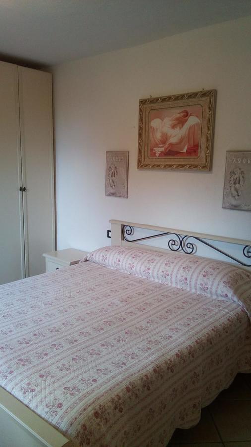 Casa Vacanze L'Agrifoglio Bed and Breakfast Magliolo Εξωτερικό φωτογραφία