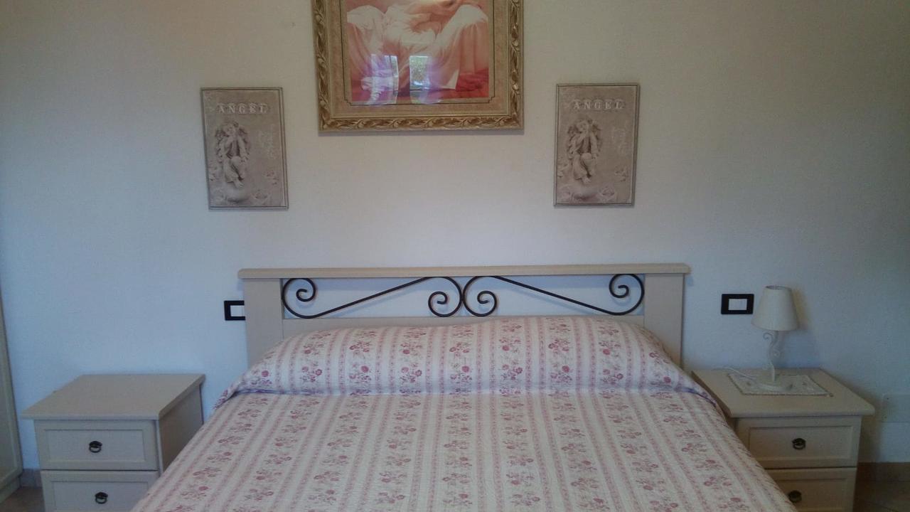 Casa Vacanze L'Agrifoglio Bed and Breakfast Magliolo Εξωτερικό φωτογραφία