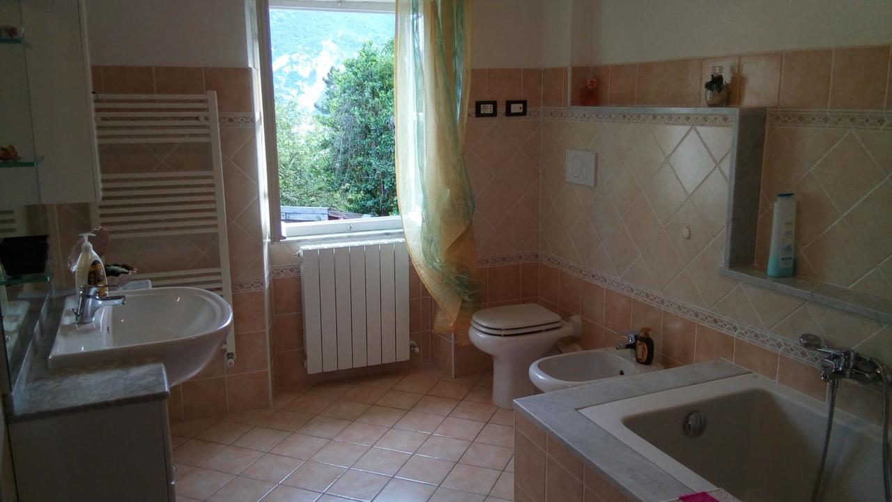 Casa Vacanze L'Agrifoglio Bed and Breakfast Magliolo Εξωτερικό φωτογραφία