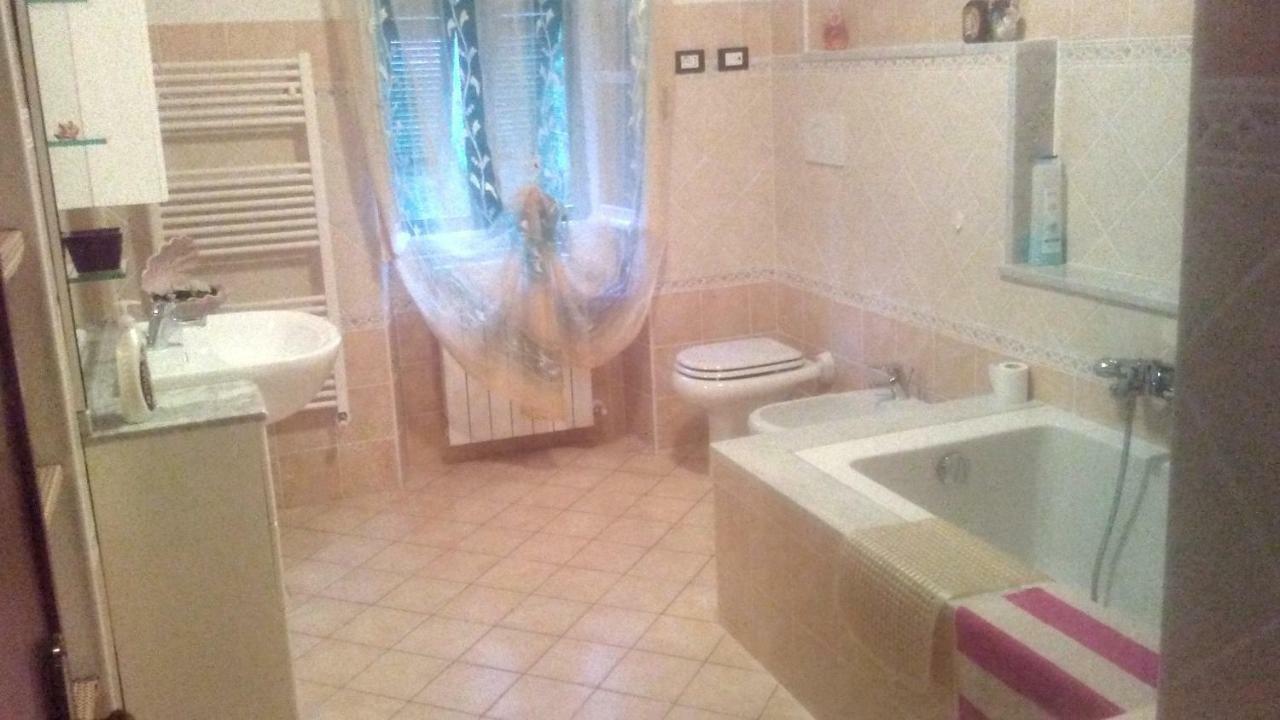 Casa Vacanze L'Agrifoglio Bed and Breakfast Magliolo Εξωτερικό φωτογραφία