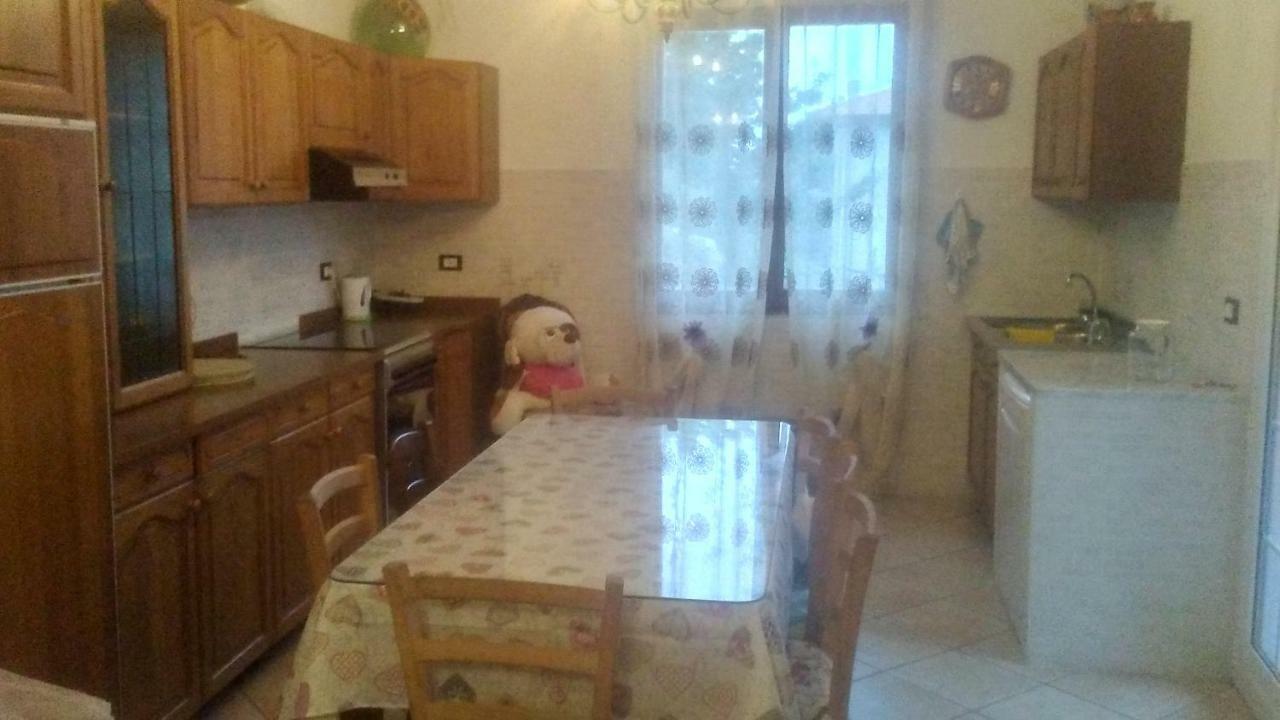 Casa Vacanze L'Agrifoglio Bed and Breakfast Magliolo Εξωτερικό φωτογραφία